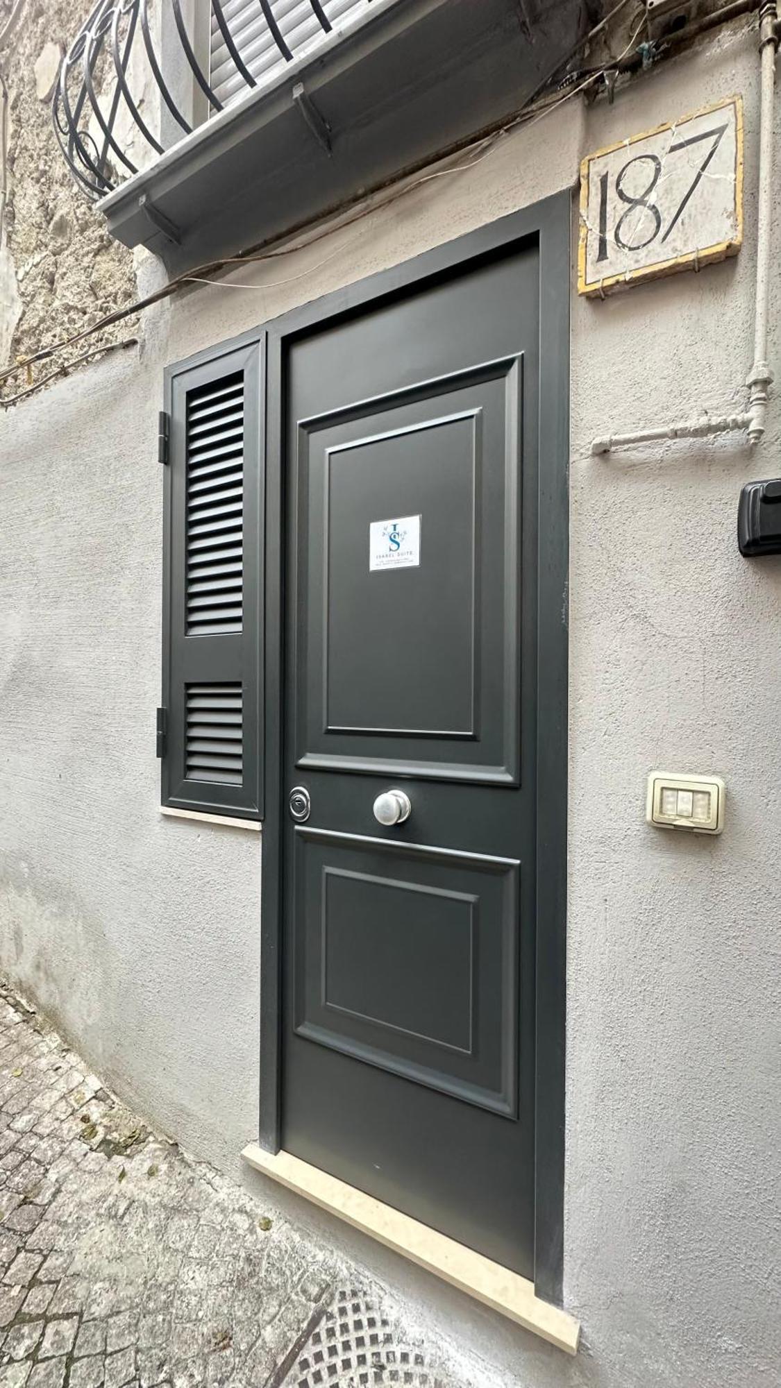 Isabel Suite Nápoles Exterior foto